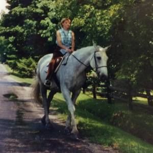 Meet your Posher, Cynthia a